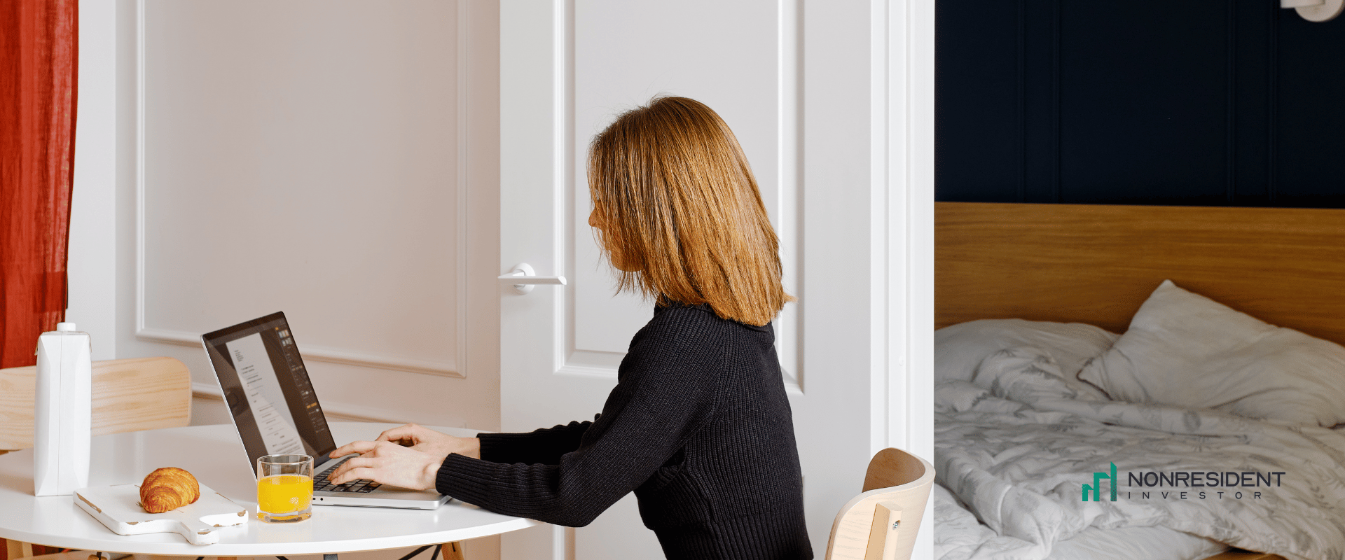 a woman applying for her ITIN number from her home in Paris with the help of the agent
